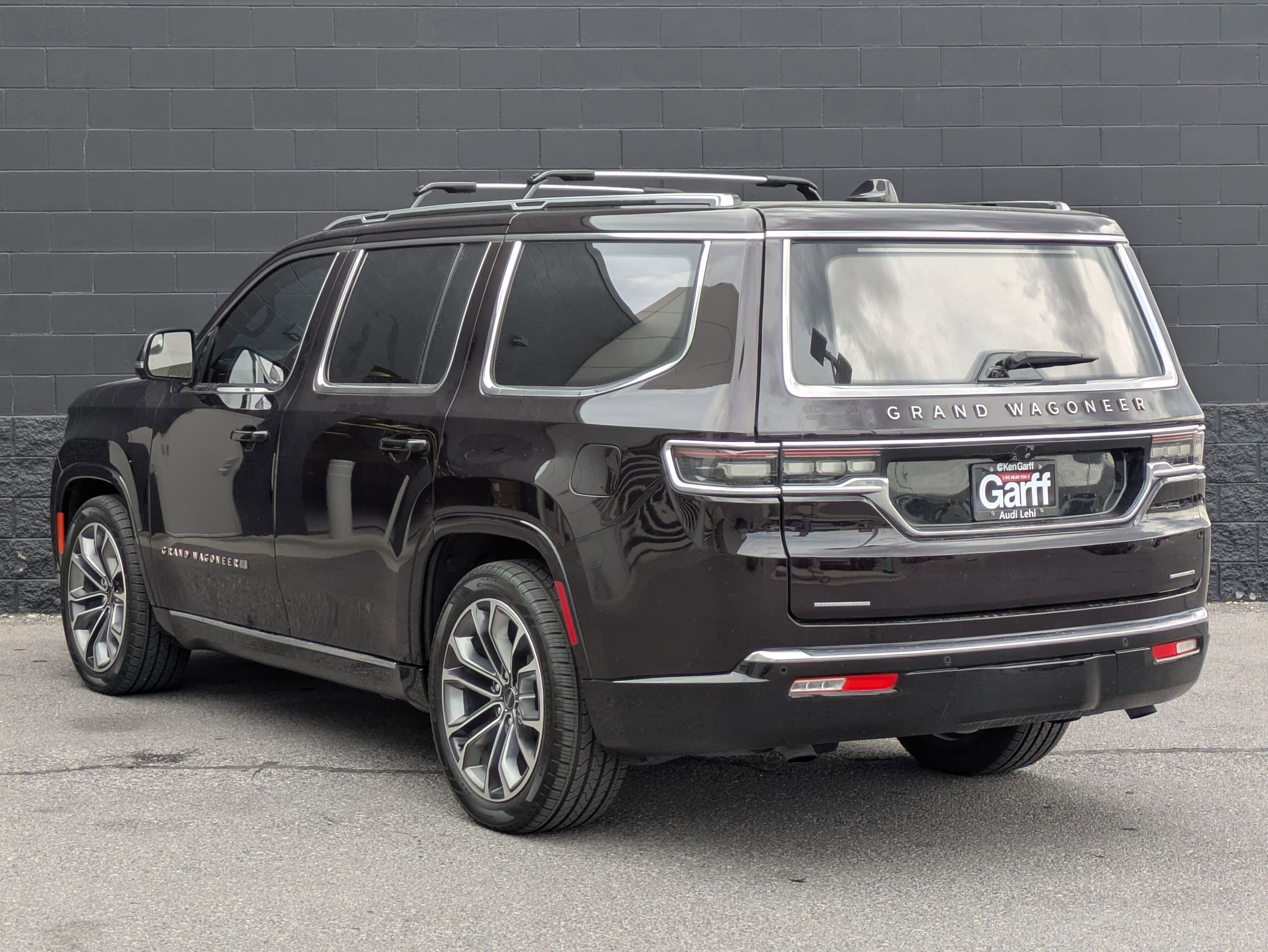 2023 Jeep Grand Wagoneer Series III