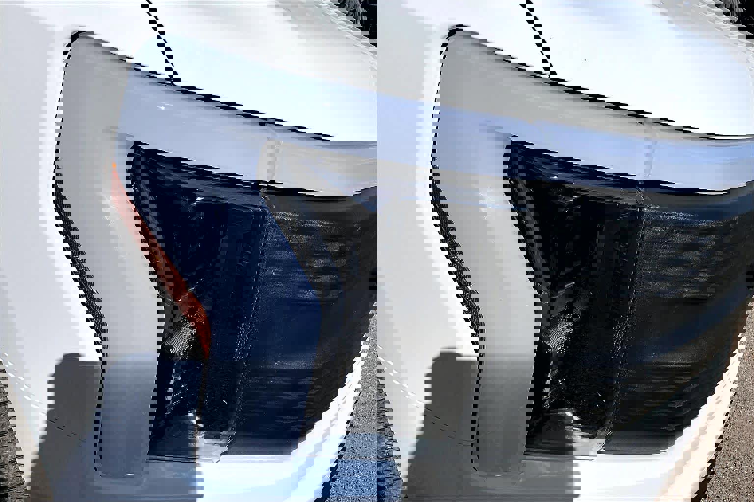 2025 Ford F150 Lightning Flash