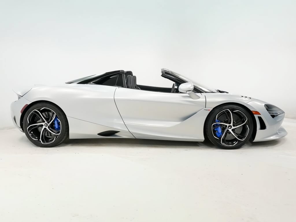 Used 2026 McLaren 750S Spider photo 9