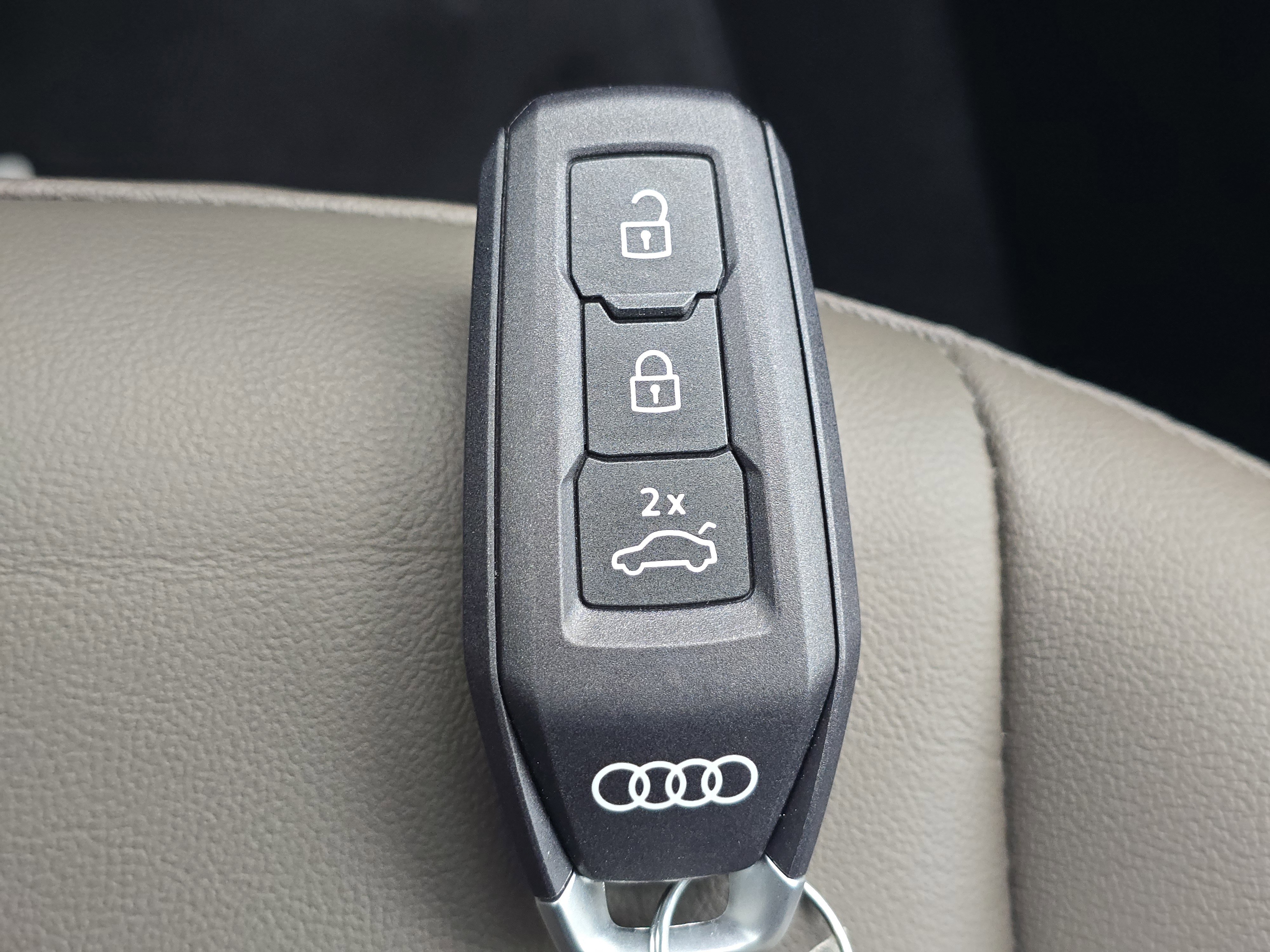 2025 Audi Q5 Premium