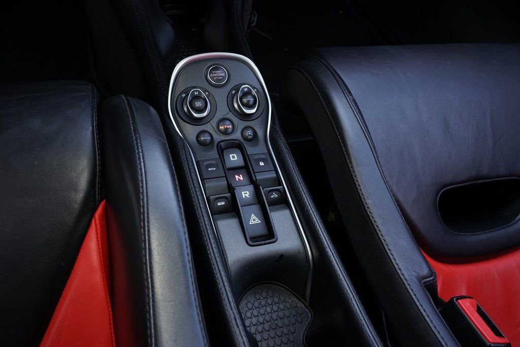 Used 2020 McLaren 600LT Spider photo 20