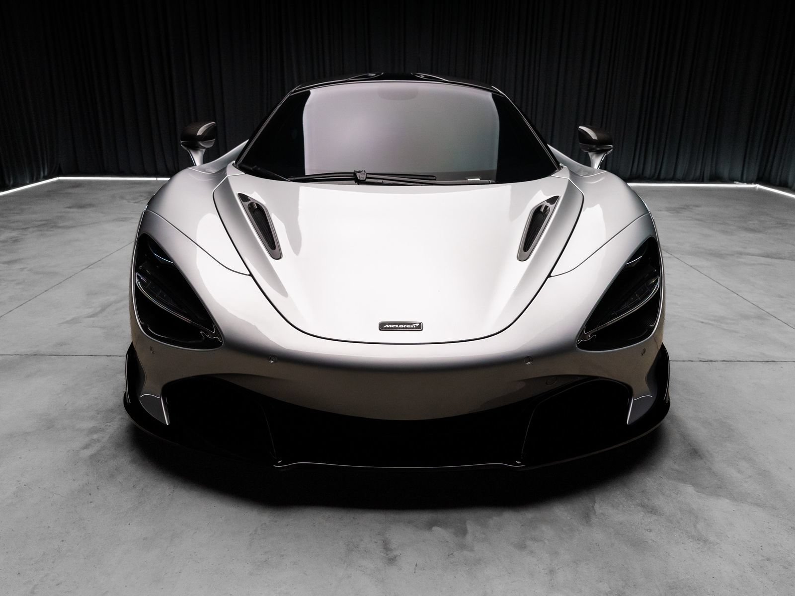 Used 2019 McLaren 720S photo 9