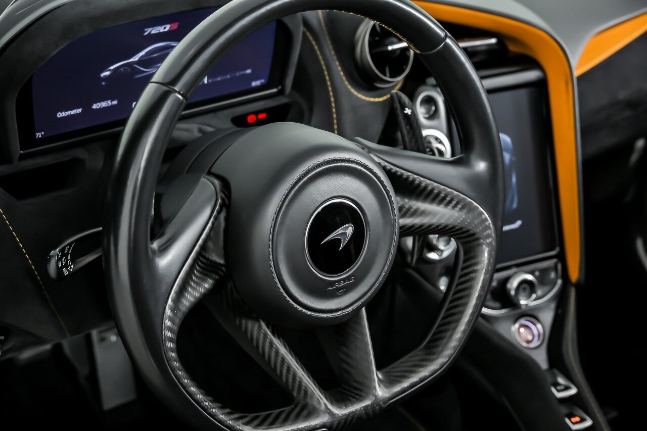 Used 2020 McLaren 720S Performance photo 30