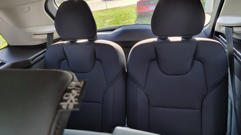 2026 Volvo Xc90 B6 Plus