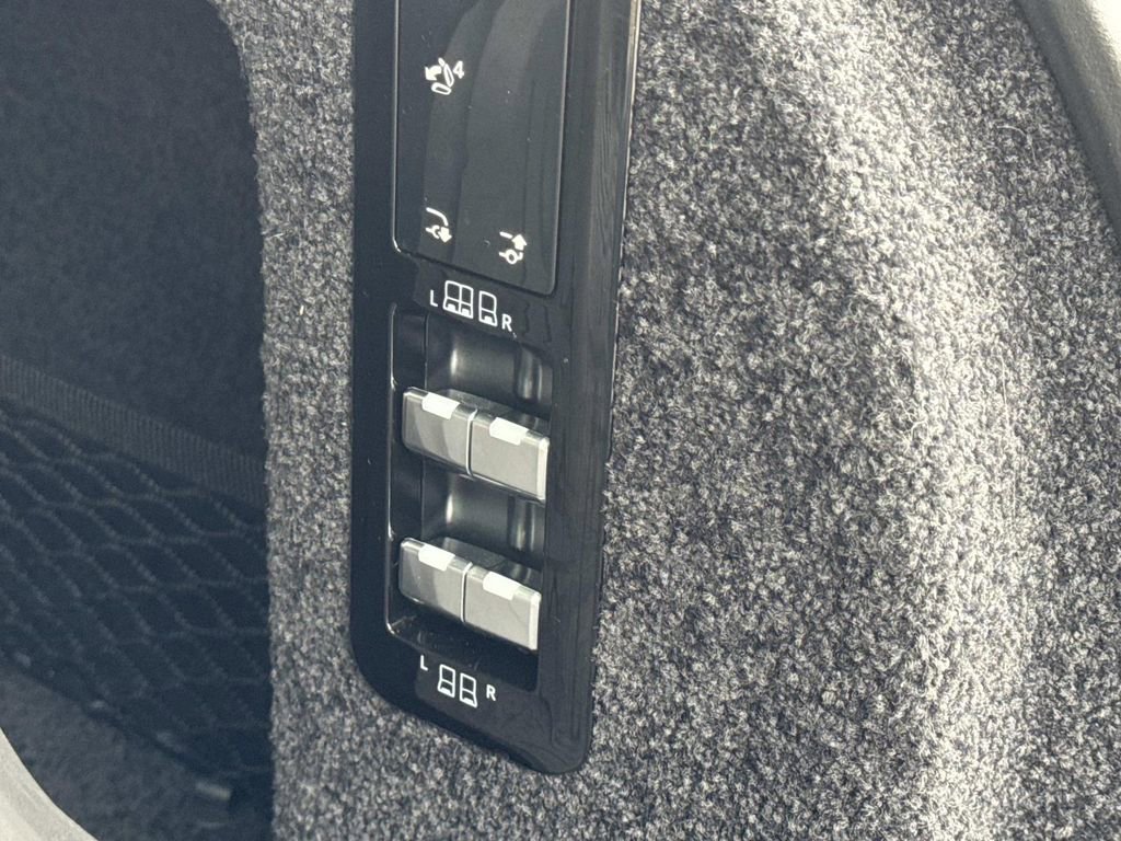 2024 Land Rover Range Rover Long Wheelbase SE