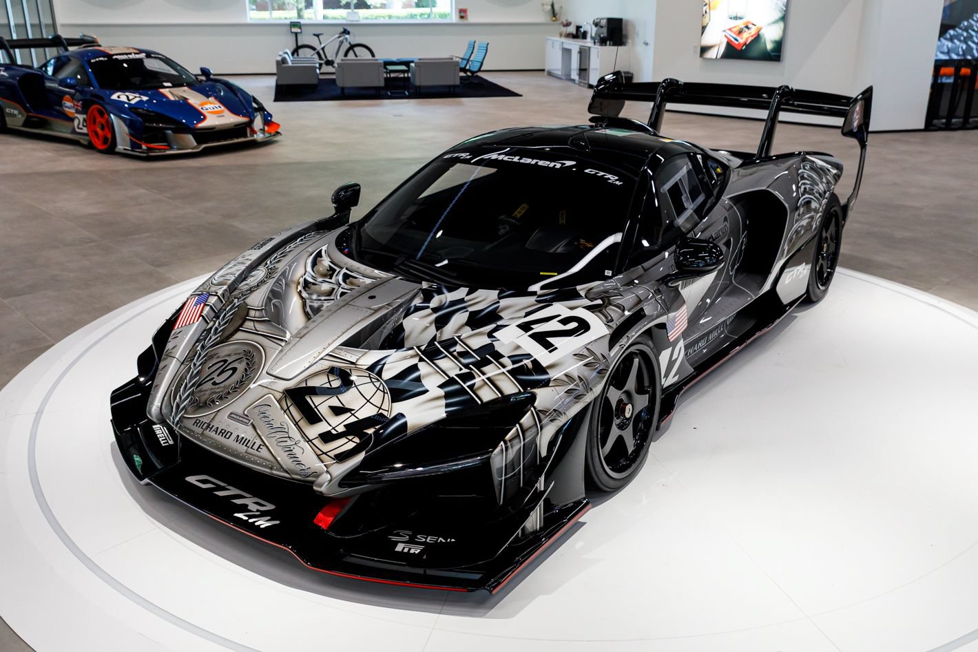 Used 2020 McLaren Senna photo 53