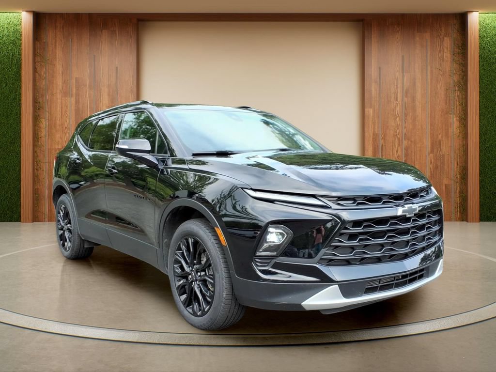 Used 2024 Chevrolet Blazer LT w/ LPO, Black Grille Bar Package