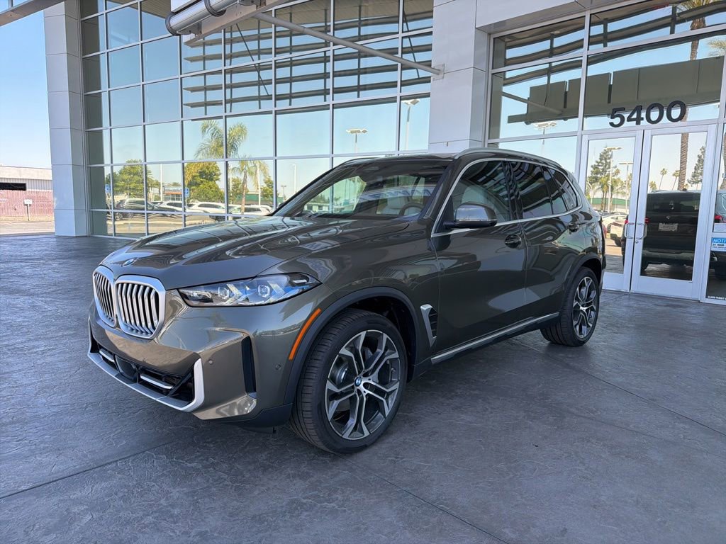 New 2026 BMW X5 sDrive40i w/ Premium Package