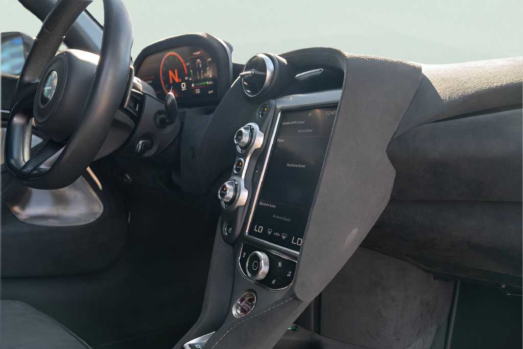 Used 2018 McLaren 720S photo 42