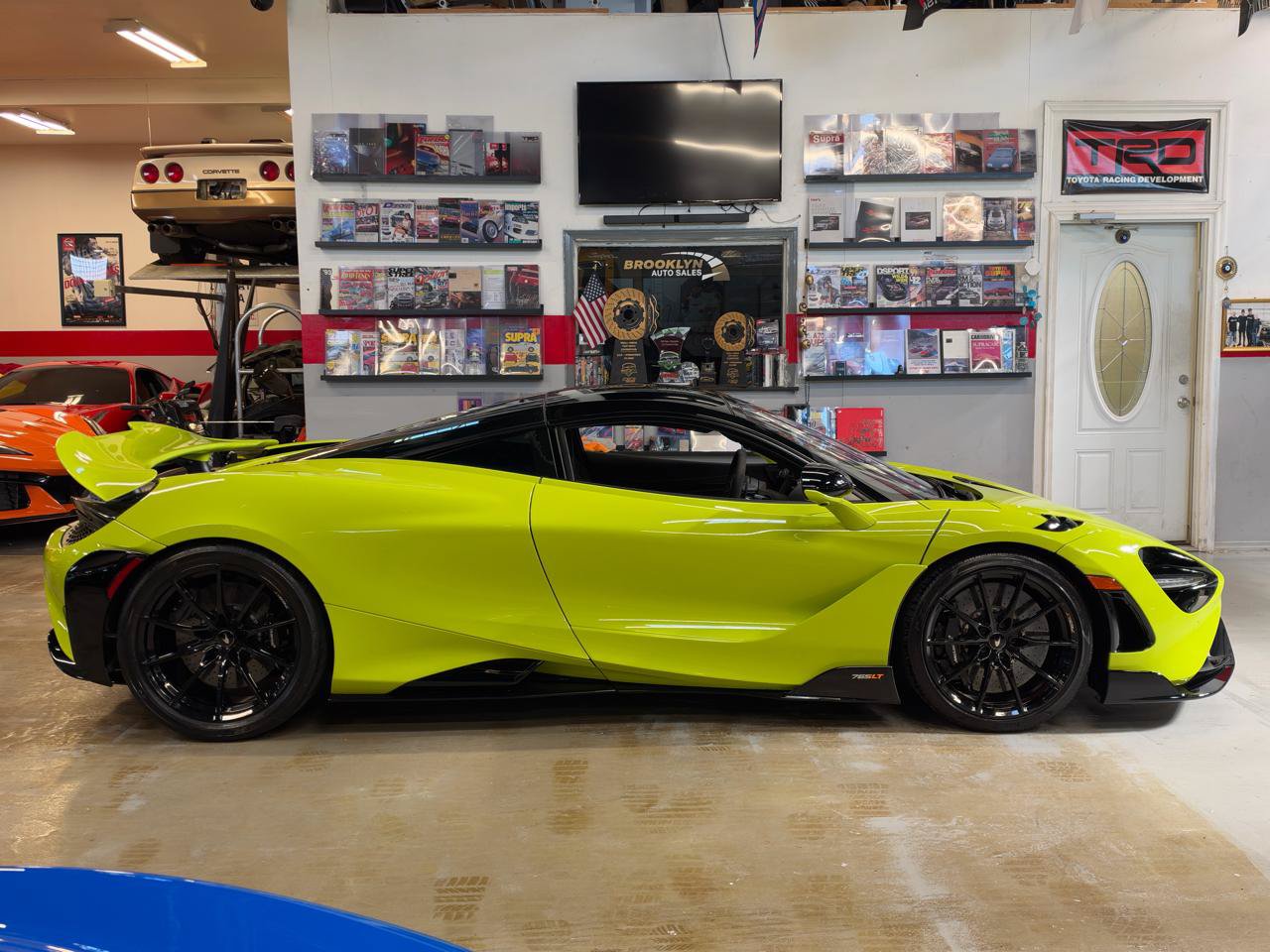 Used 2021 McLaren 765LT photo 7