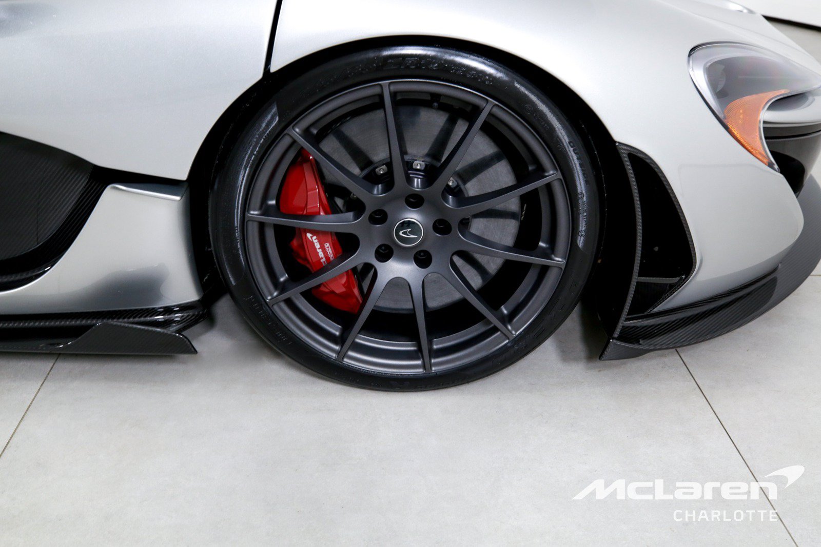Used 2015 McLaren P1 photo 30