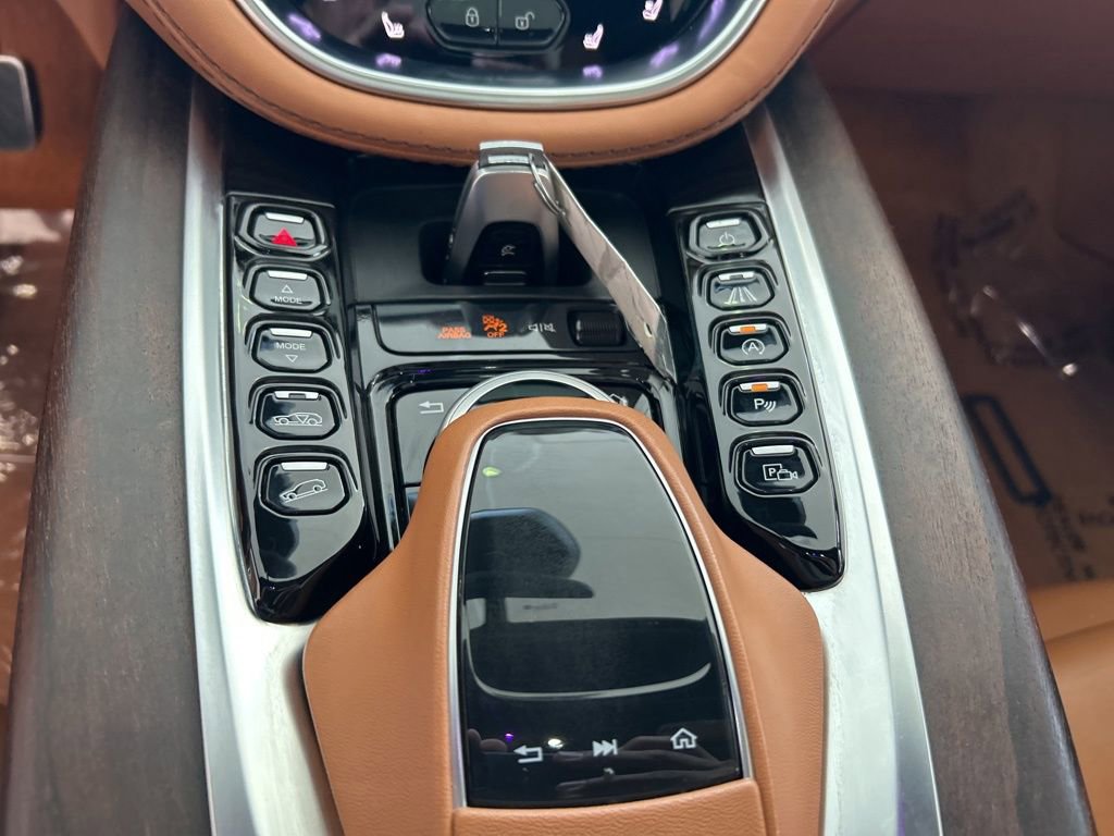 2023 Aston Martin DBX