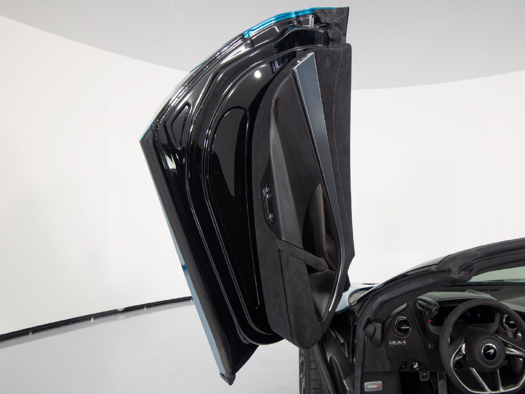 Used 2024 McLaren 750S Spider photo 11