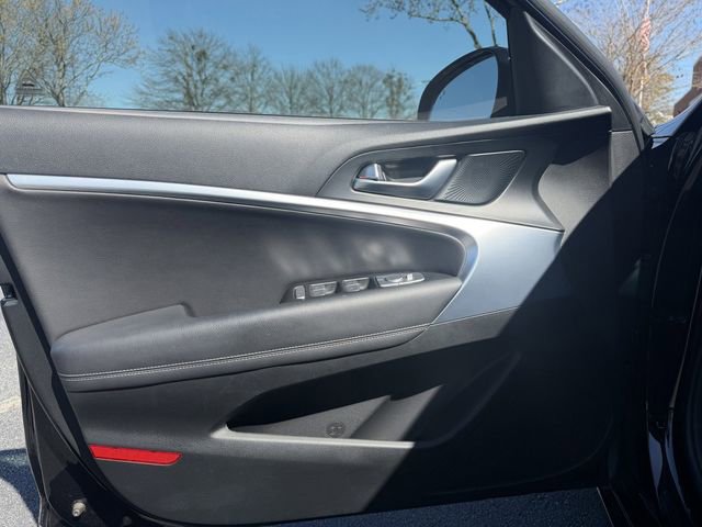 2022 Genesis G70 2.0T