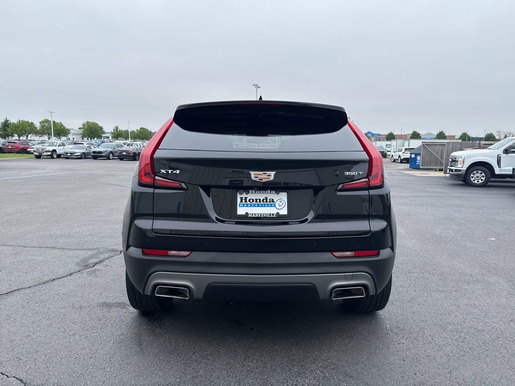 2023 Cadillac XT4 Premium Luxury