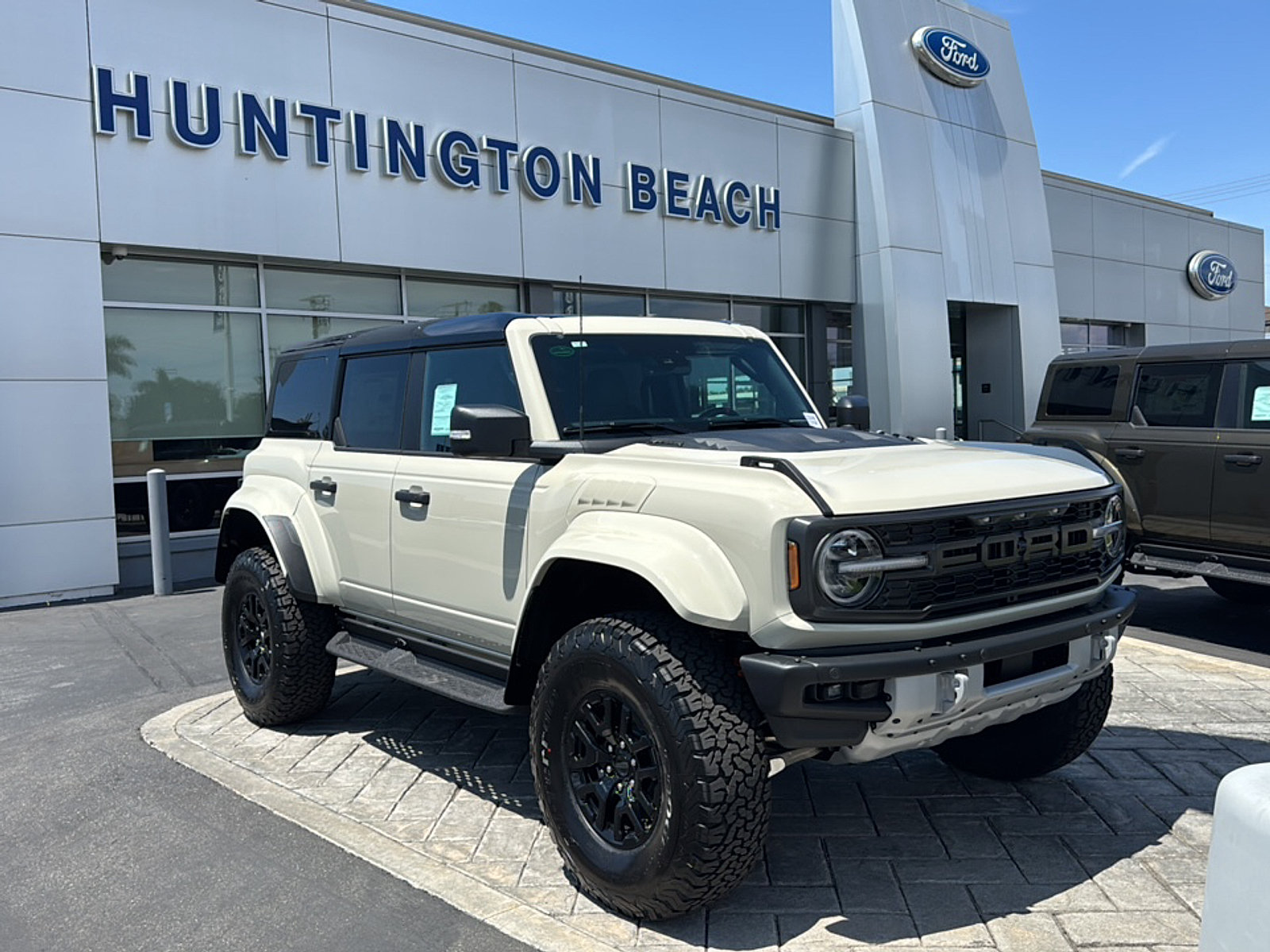 New 2026 Ford Bronco Raptor w/ Interior Carbon Fiber Pack