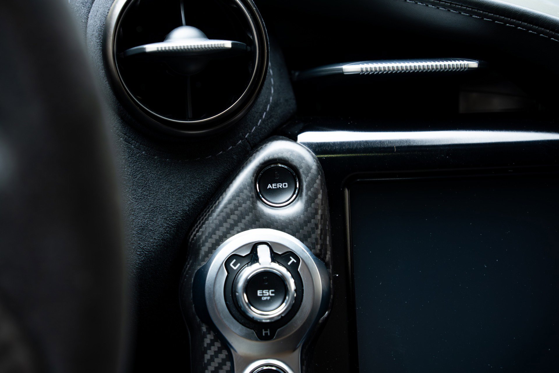 Used 2018 McLaren 720S Performance photo 46