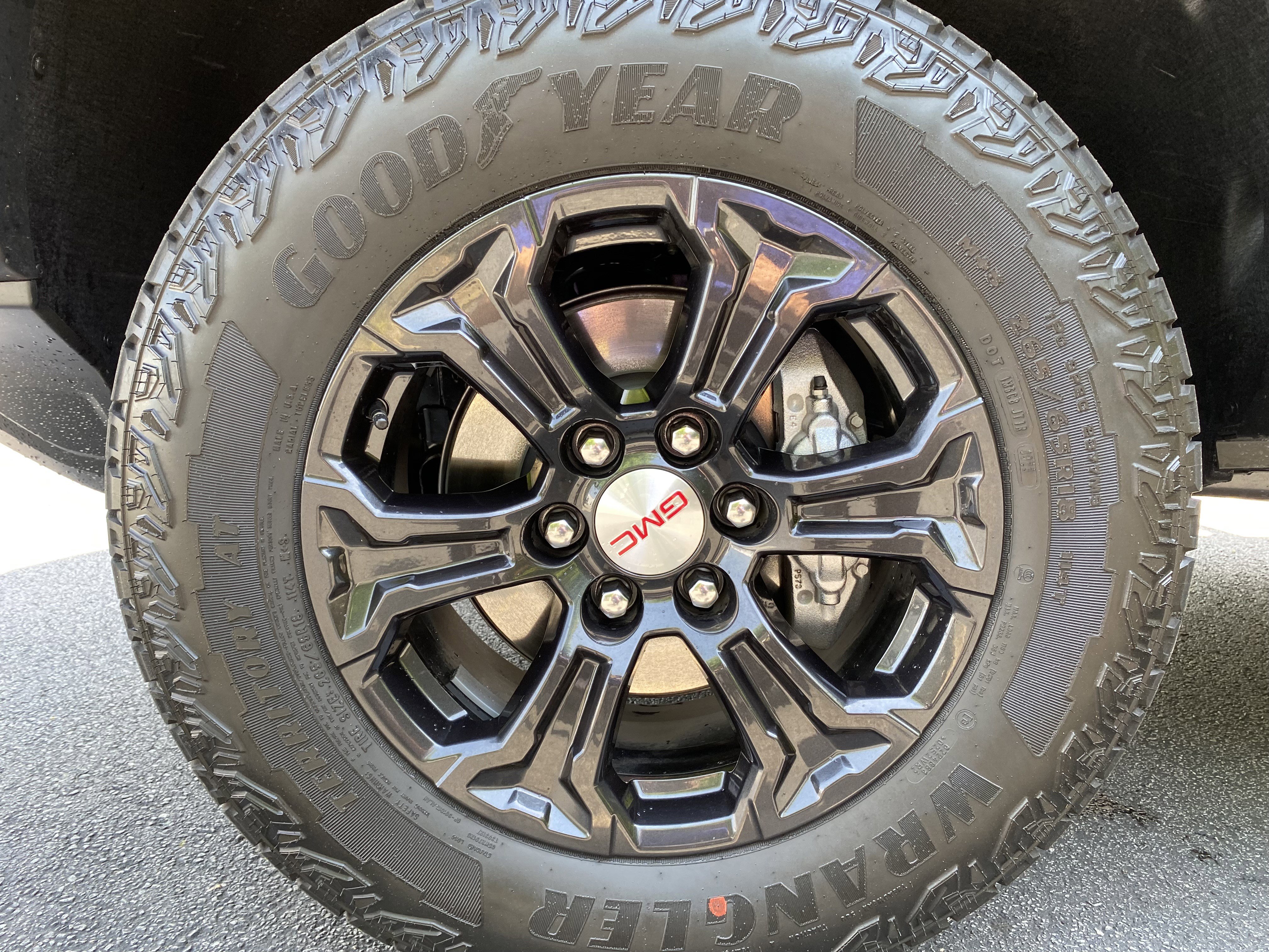 2024 GMC Canyon Elevation