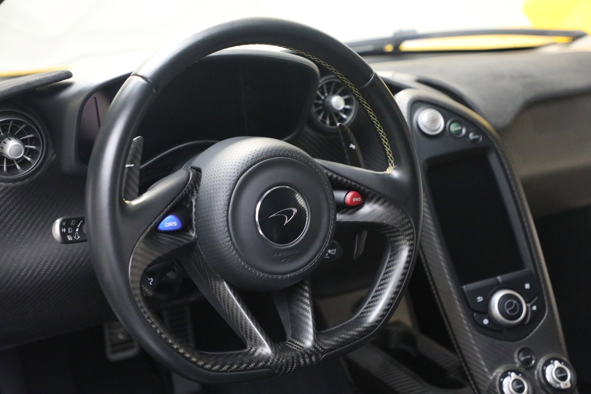 Used 2015 McLaren P1 photo 28
