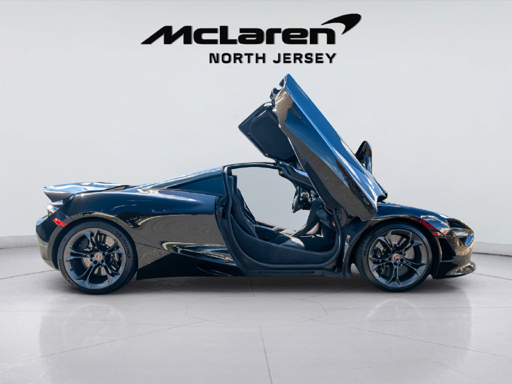 Used 2018 McLaren 720S photo 11
