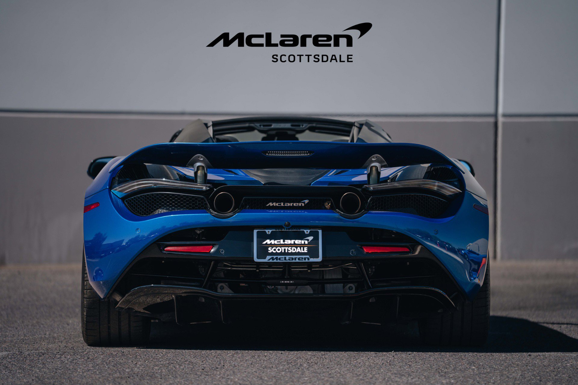 Used 2022 McLaren 720S Luxury photo 8