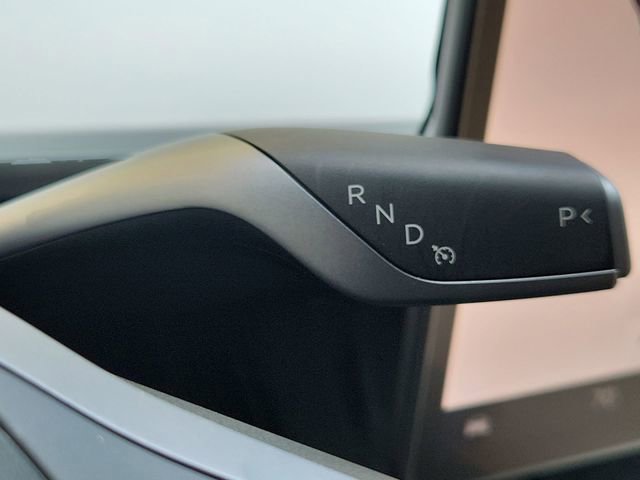 2024 Tesla Model Y Performance