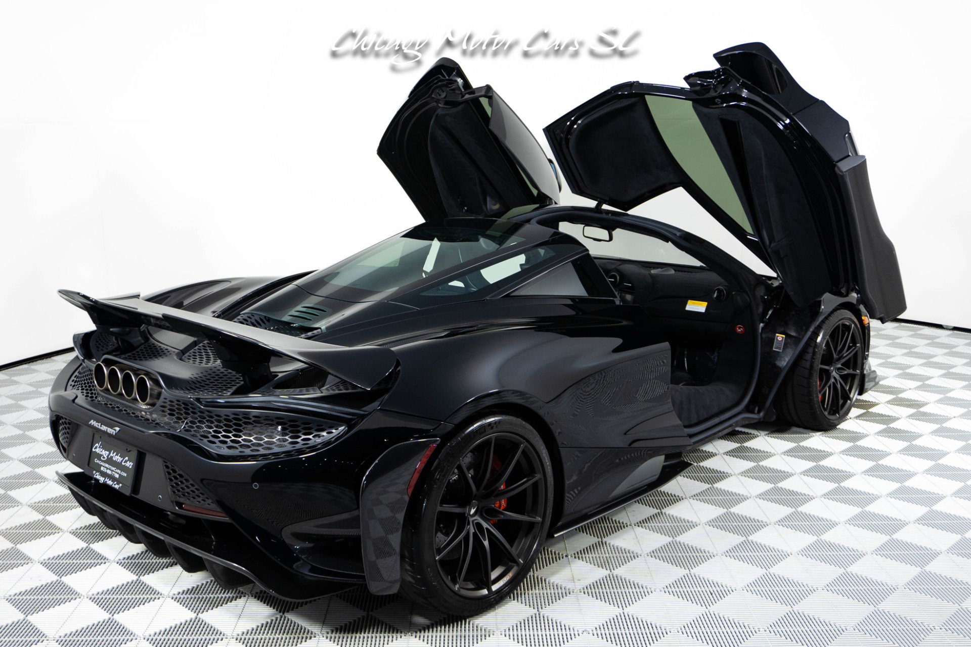 Used 2021 McLaren 765LT photo 40