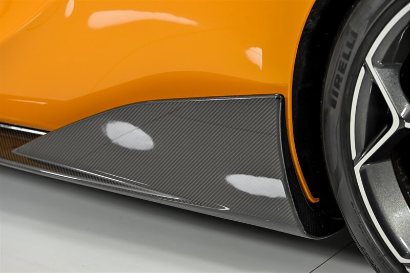 Used 2019 McLaren 600LT photo 17