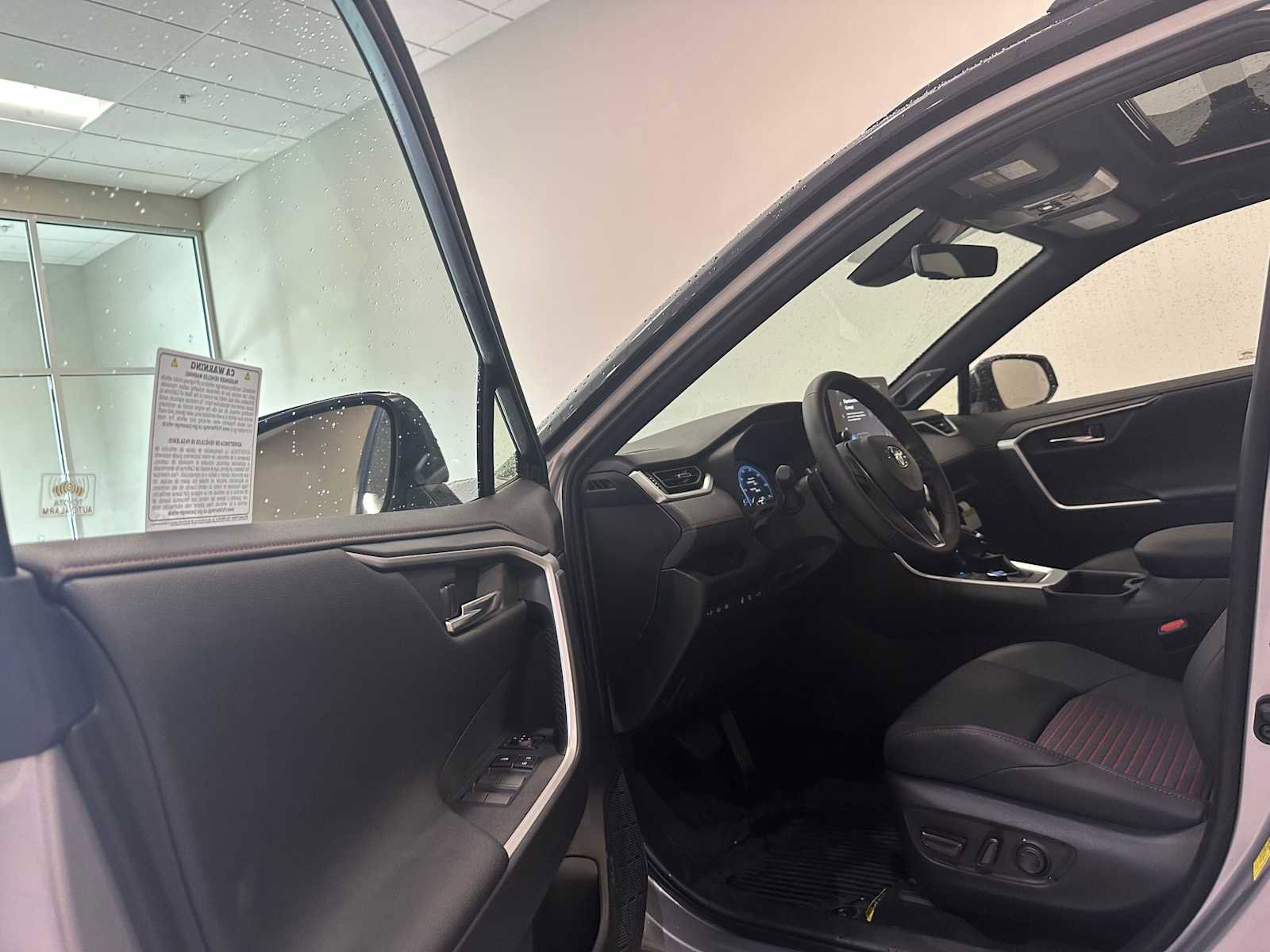 2025 Toyota RAV4 XSE