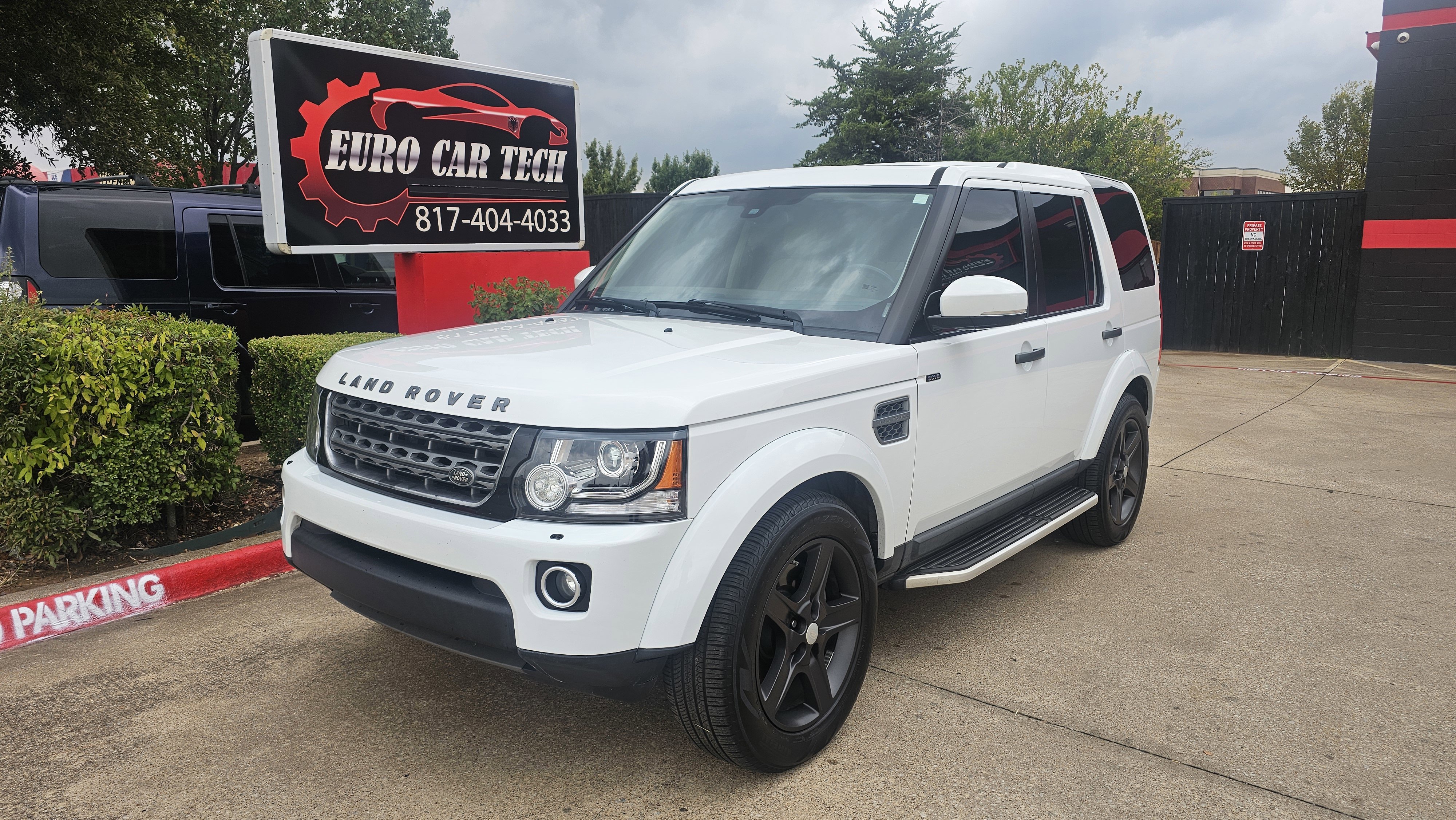 2016 Land Rover LR4 Base