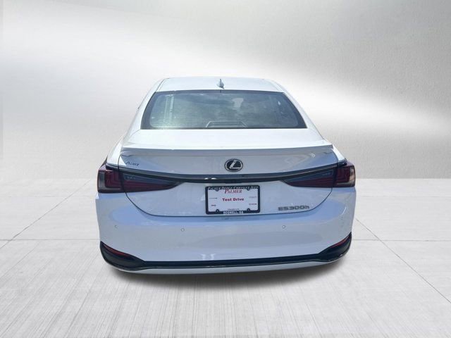 2024 Lexus ES 300h F Sport