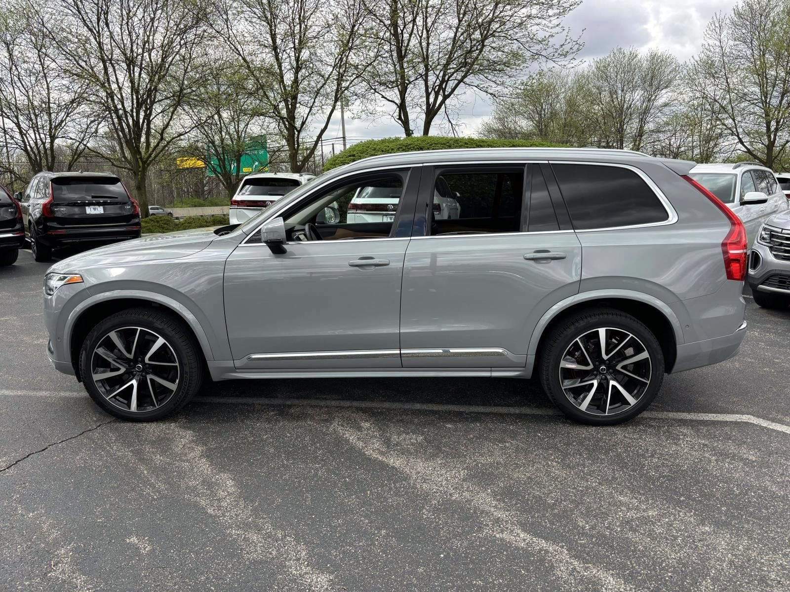 2024 Volvo Xc90 B6 Plus