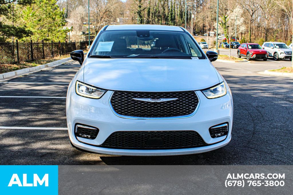 2024 Chrysler Pacifica Touring-L