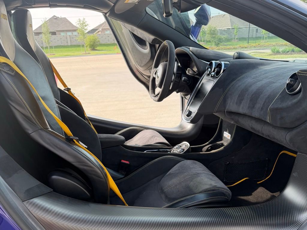 Used 2020 McLaren 600LT Spider photo 27