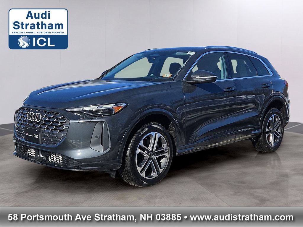Used 2025 Audi Q5 Premium w/ Convenience Package