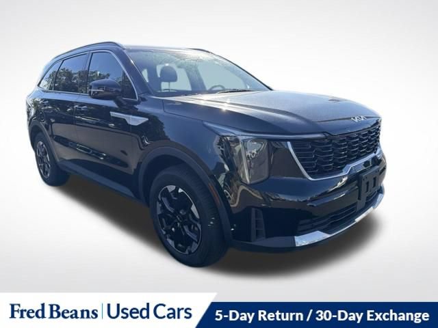 Used 2024 Kia Sorento S w/ Panoramic Sunroof Package