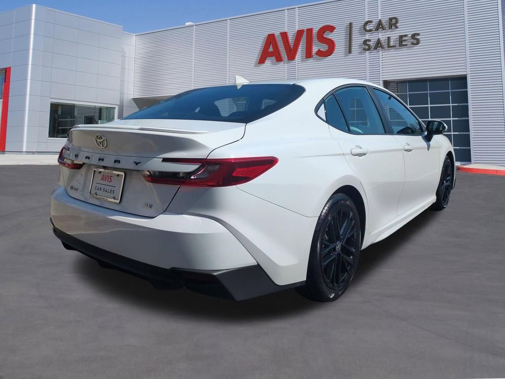 2025 Toyota Camry SE