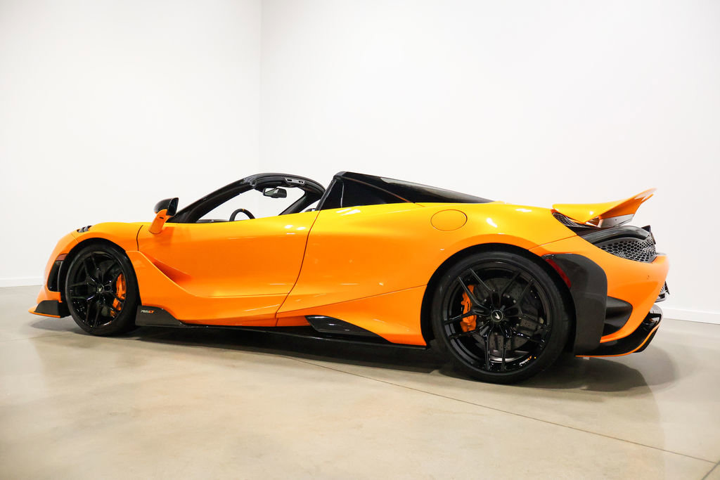 Used 2022 McLaren 765LT photo 15