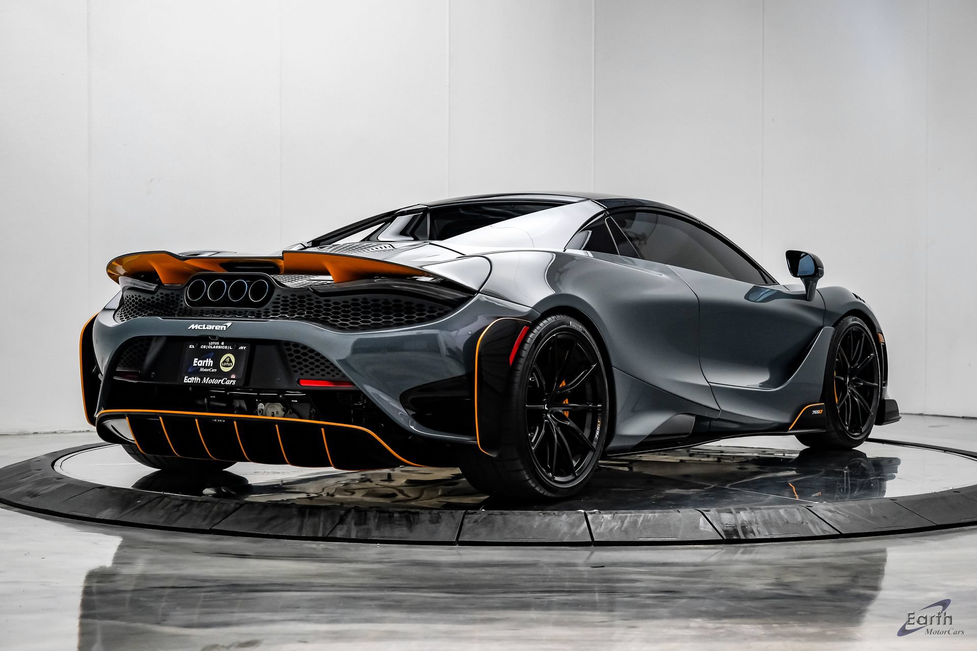 Used 2022 McLaren 765LT photo 24