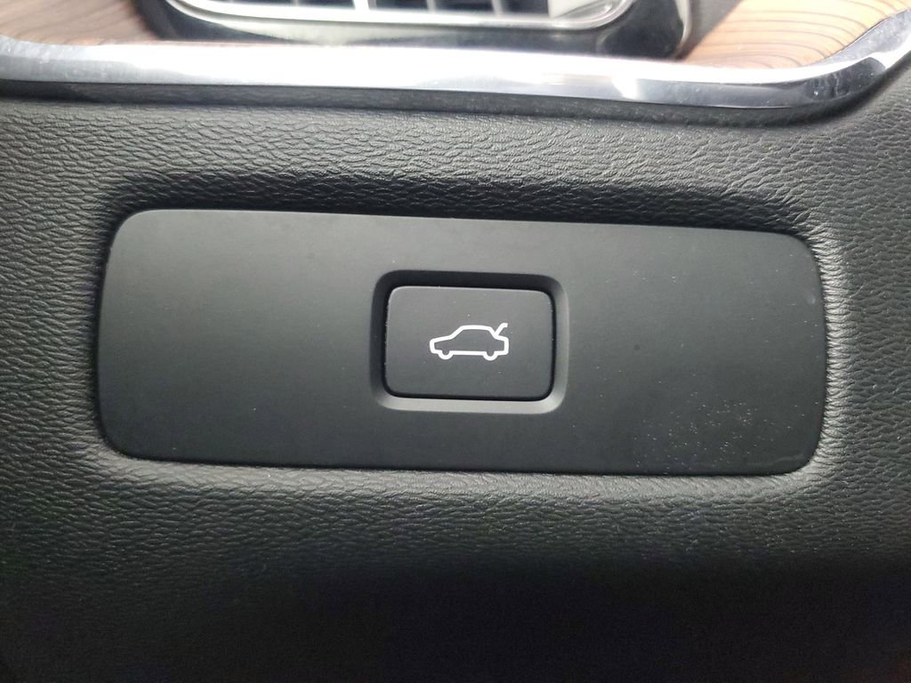 2024 Volvo Xc60 B5 Plus