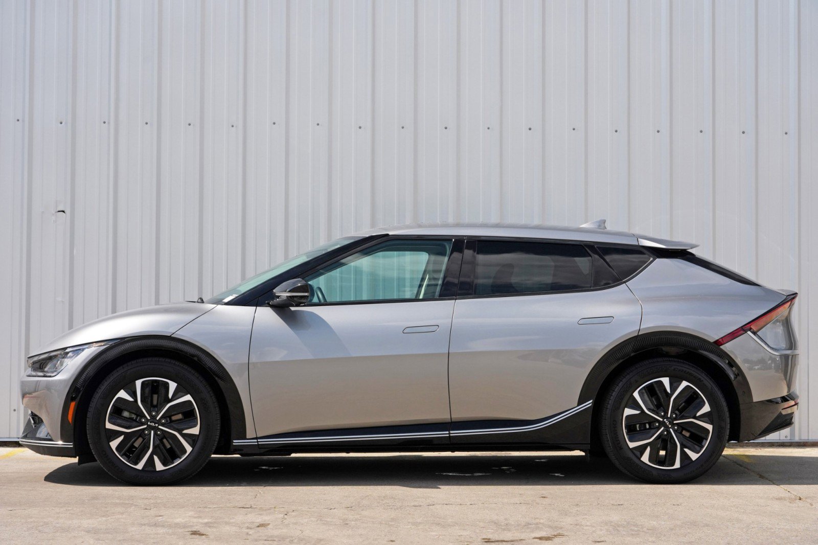 2023 Kia EV6 Wind