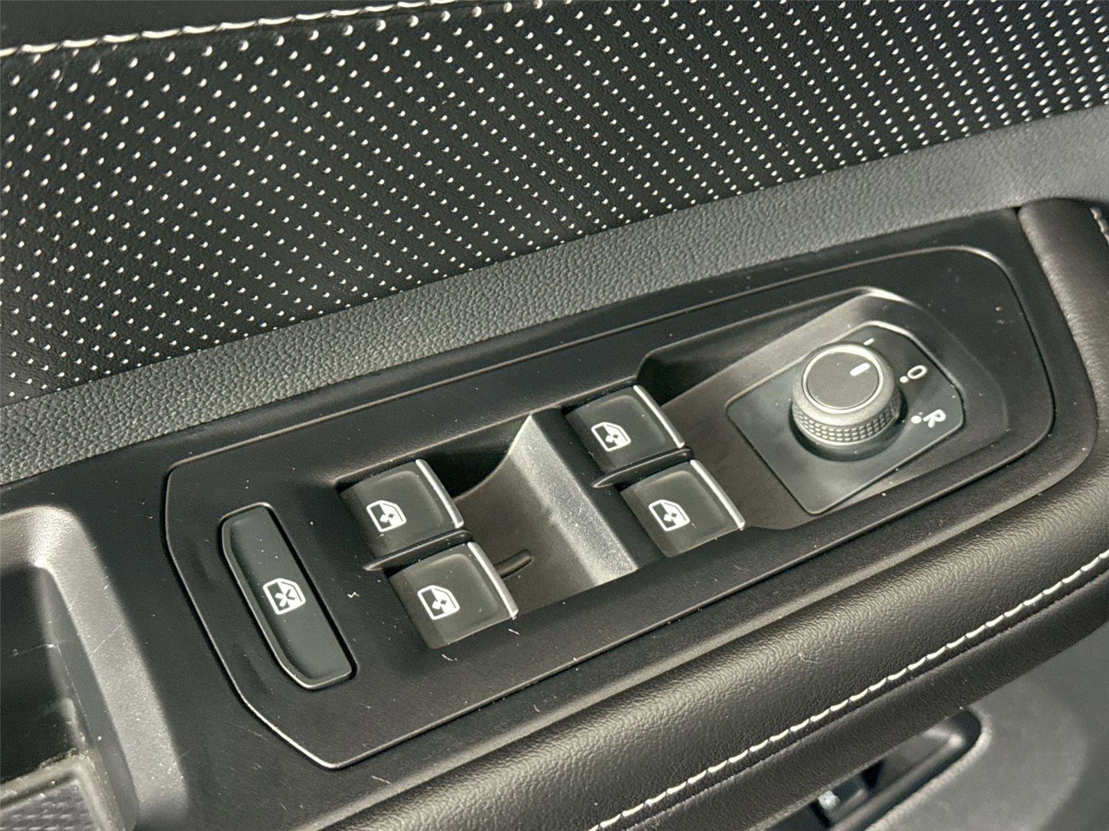 2024 Volkswagen Atlas SE