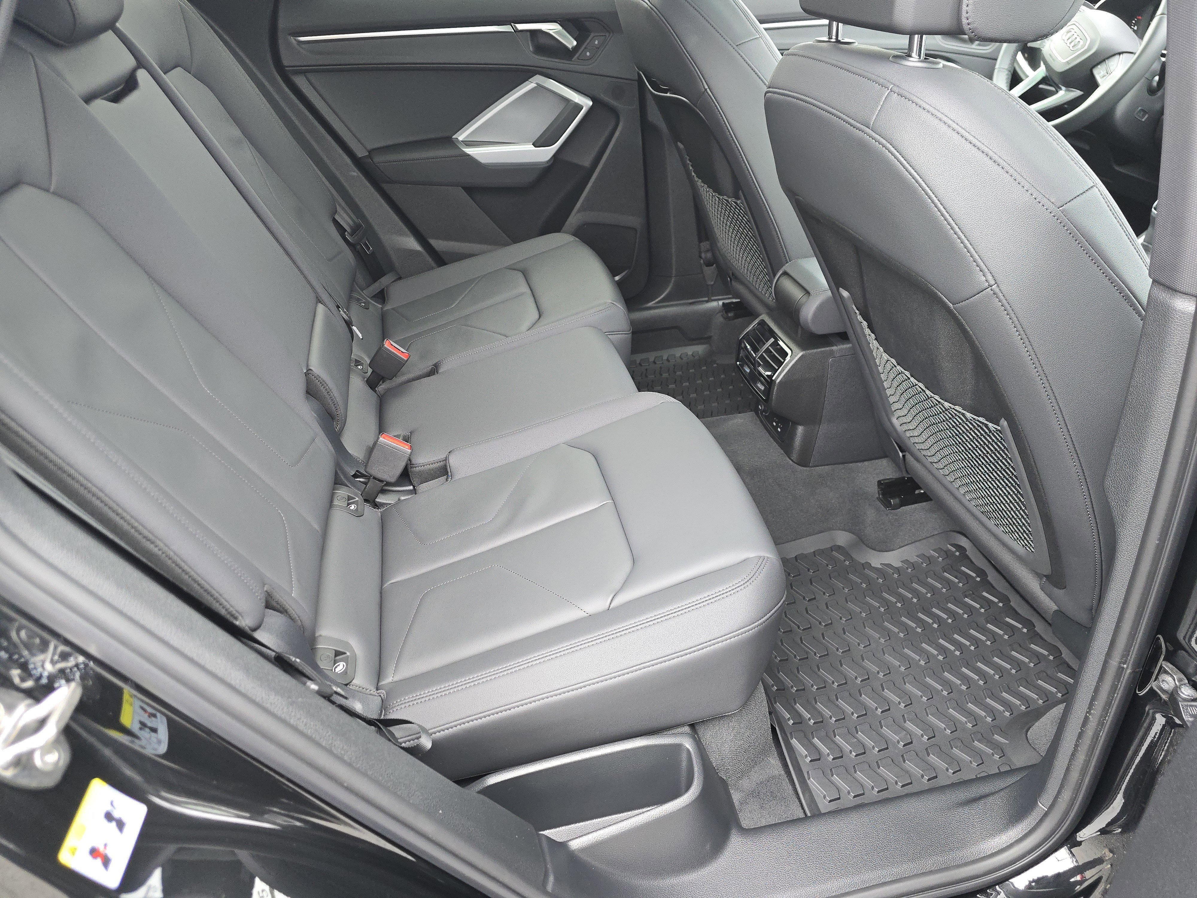 2025 Audi Q3 2.0T Premium