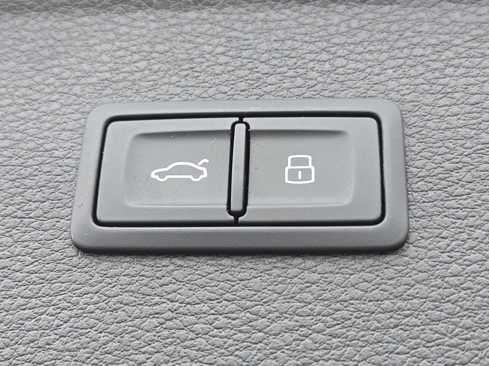 2023 Audi Q5 2.0T Premium