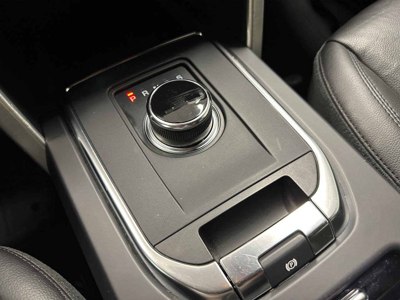 2019 Land Rover Discovery Sport SE