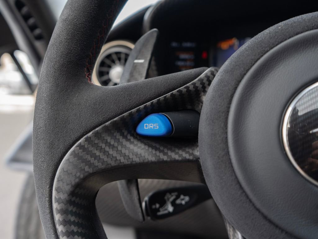 Used 2015 McLaren P1 photo 15