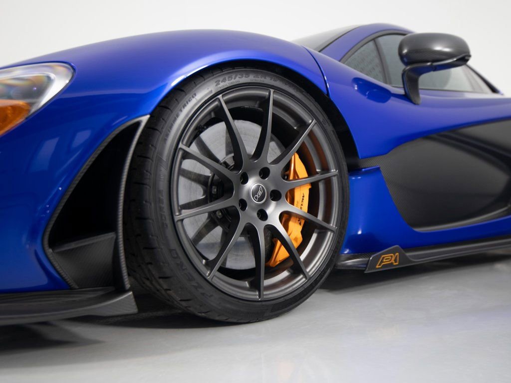 Used 2015 McLaren P1 photo 94