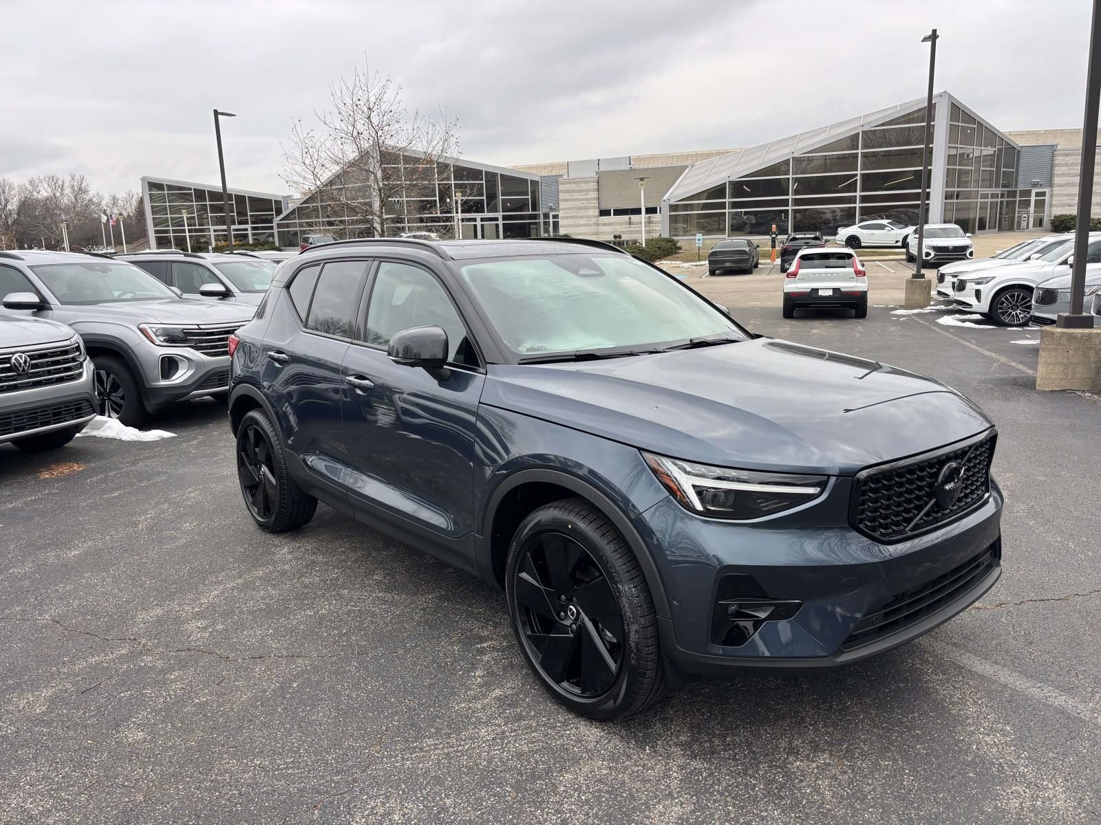 2026 Volvo Xc40 B5 Ultra