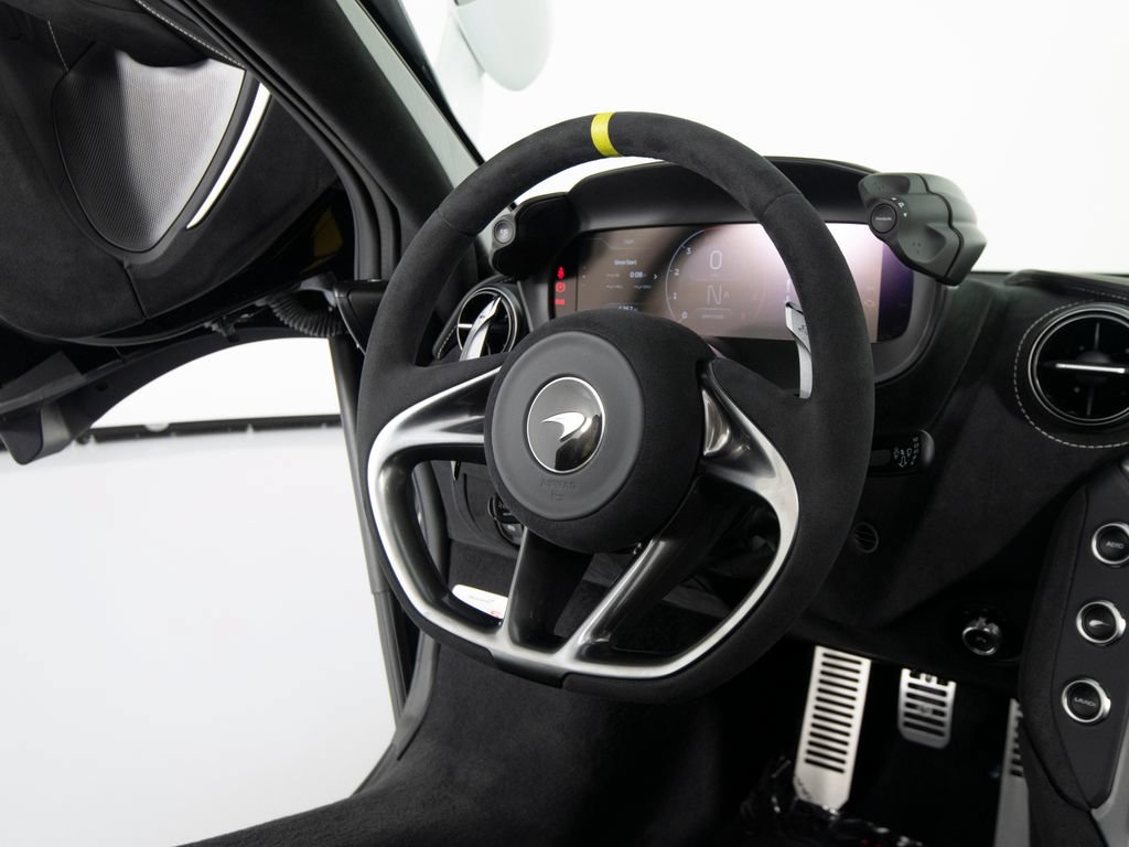 Used 2024 McLaren 750S Spider photo 30