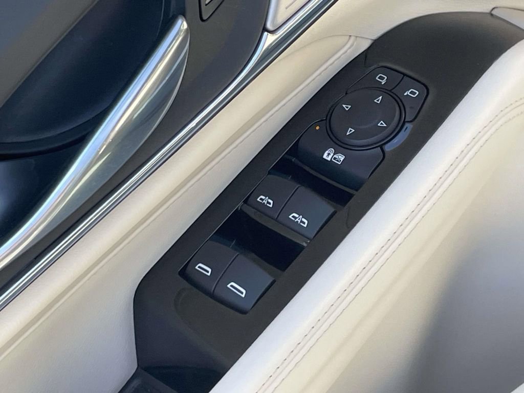 2023 Cadillac CT4 Luxury